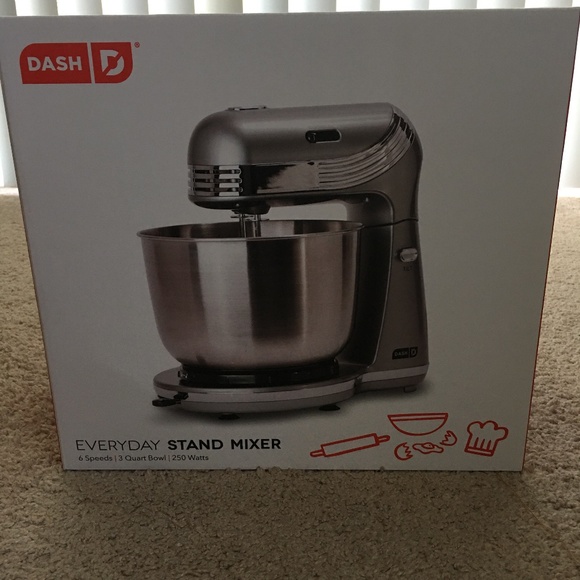 DASH Everyday Stand Mixer - Picture 1 of 3